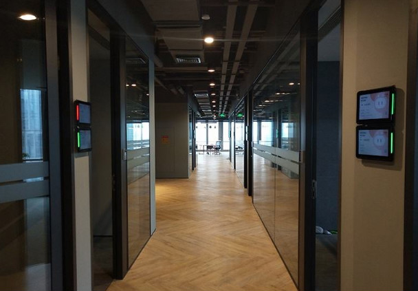 會(huì)議室電子門牌，實(shí)現(xiàn)無紙化會(huì)議預(yù)約管理